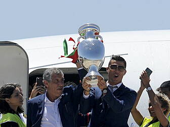 WATCH: Portugal's Euro 201...